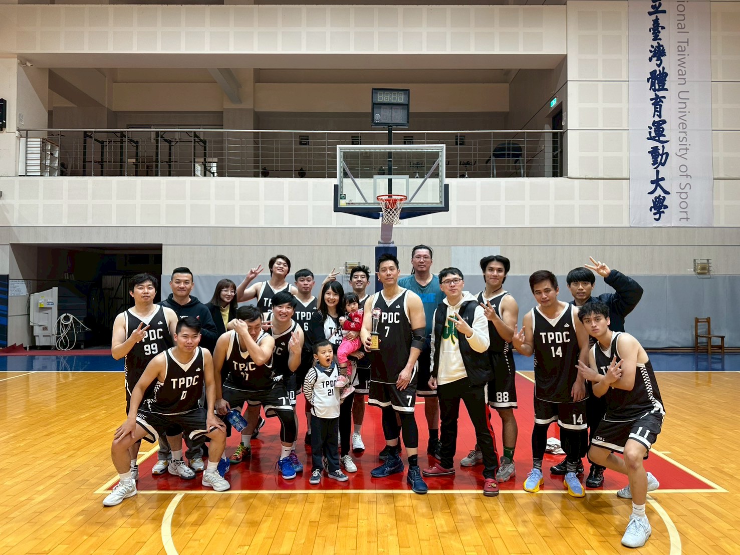 第81屆司法節籃球組第二名 (2)